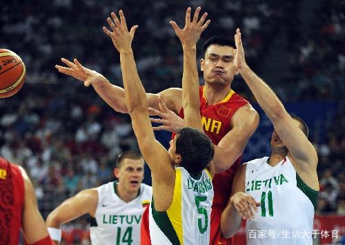 罗马推出黑胶唱片版队歌：限量版售价49.9欧，普通版19.9欧（罗马发布队歌黑胶唱片：限量款49.9欧，普通款19.9欧）