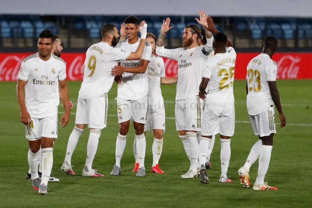 第三局针对正手突破！王楚钦1-2弗朗西斯卡！国乒6-3领先德国！