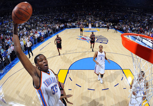 记者：贡萨洛-拉莫斯也在纽卡引援名单中，谢什科仍是首选（报道：纽卡引援名单加入贡萨洛-拉莫斯，头号目标依旧谢什科）