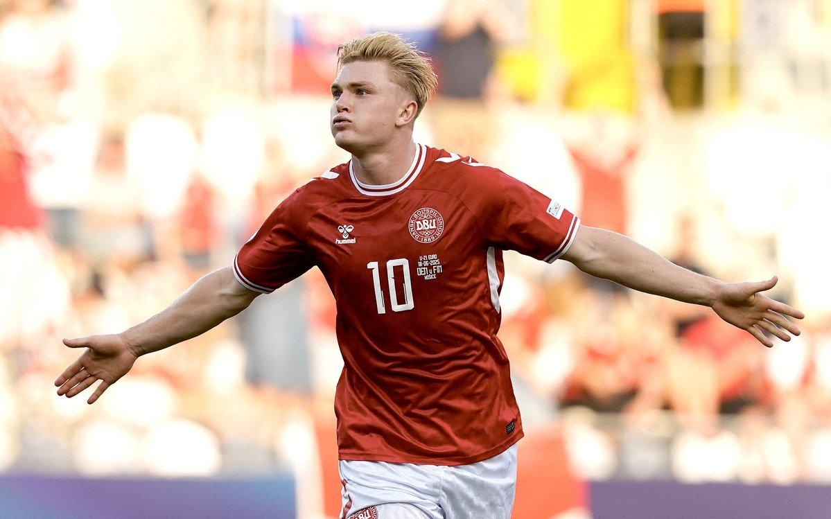 CBA俱乐部杯，山东男篮半场55-50领先青岛男篮，山东队半场打出12人轮换