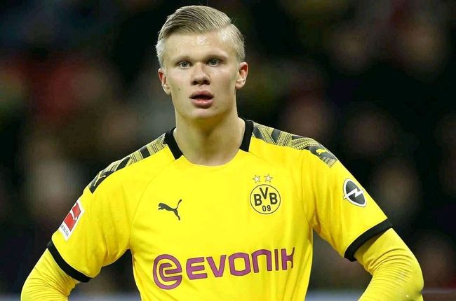 强势回归！萨内首次单场国家队比赛造3球，第二次梅开二度