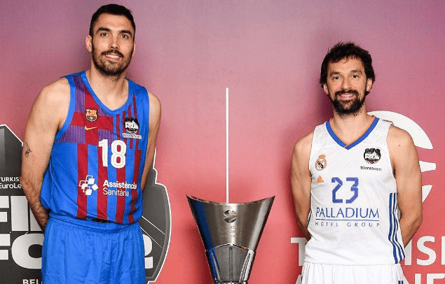 表现“两极分化”：回顾萨利巴上一次对阵拜仁的表现（攻守表现两极：重温萨利巴上次对阵拜仁的发挥）